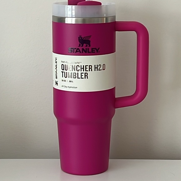 Stanley 30 oz Stainless Steel H2.0 FlowState Quencher Tumbler Fuchsia Pink - Picture 1 of 15